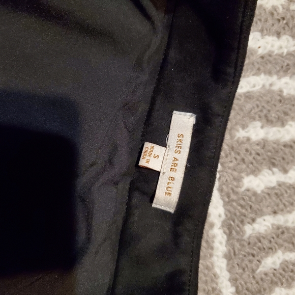 Suede style skirt with pockets - Picture 3 of 5